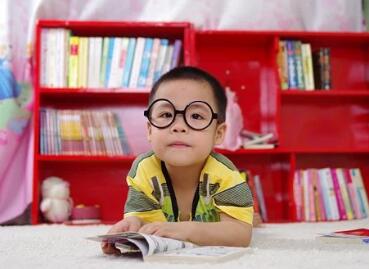 姓钱的男孩名字有寓意