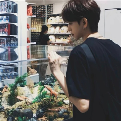 少用二字古风网名男生(精选100个)