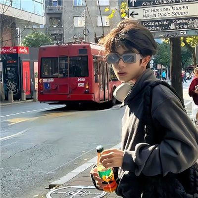 青少年网名阳光男生霸气(精选100个)