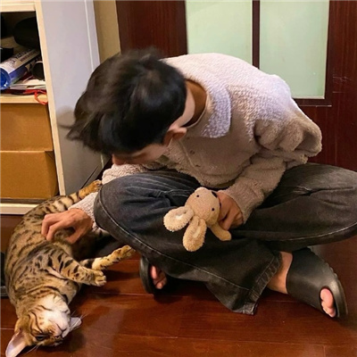 火箭蛋糕男生搞怪网名(精选100个)