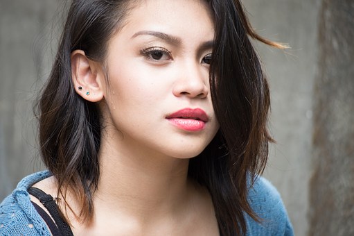 Louisa 女生英文名解析
