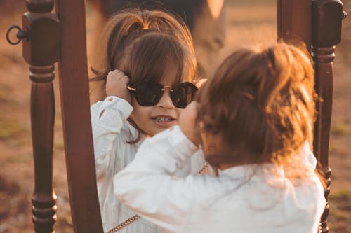 丽质天成 仙姿玉色的女孩名字  女宝宝取名