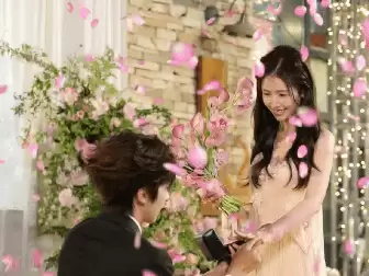 修成正果！卓晴求婚成功，杨汝晴：以后就不是男朋友啦，是未婚夫