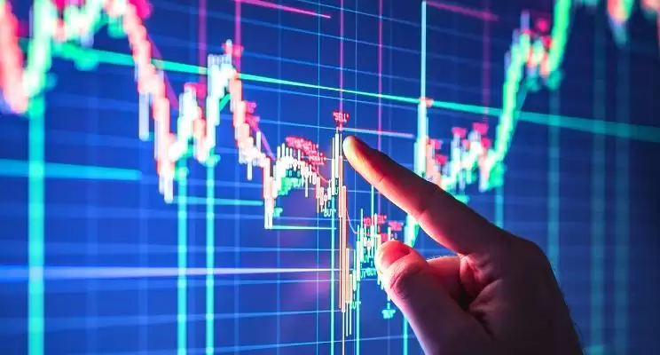 避险资金重新定价：黄金走强与比特币分化背后的逻辑