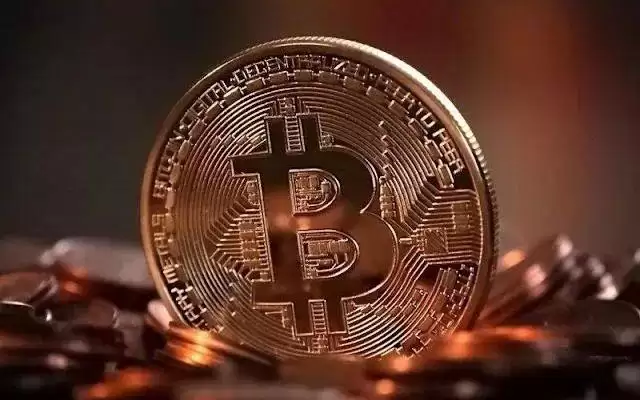 特朗普关税政策引发币圈崩盘,比特币以太币暴跌恐慌蔓延