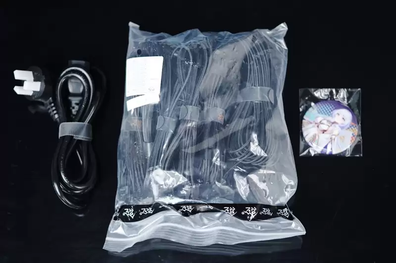 披着金牌外衣的白金牌电源!昆仑山海MU-850GD体验:实测能稳定1000W功率输出
