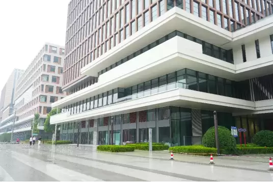 拼多多扎根雄安再添重磅动作：整栋购置新办公楼，7月底投入使用