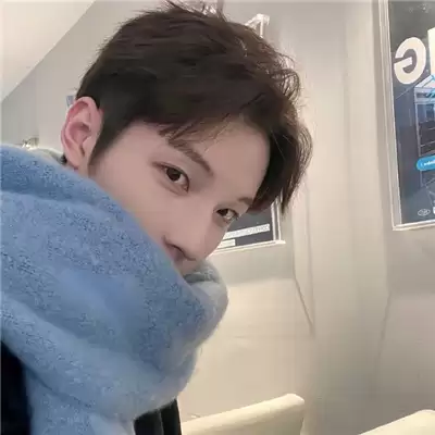 简单大气男生