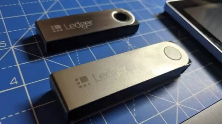 Ledger Nano X 外观展示