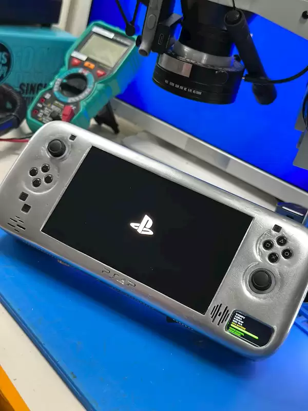 将PS4改造成掌机 网友展示超强DIY实力
