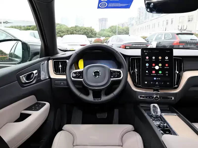 xc60a柱盲区大不大