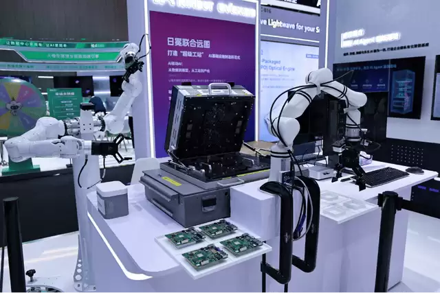 物理AI的闭环，终于有人跑通了：日冕+远图万台级部署计划官宣