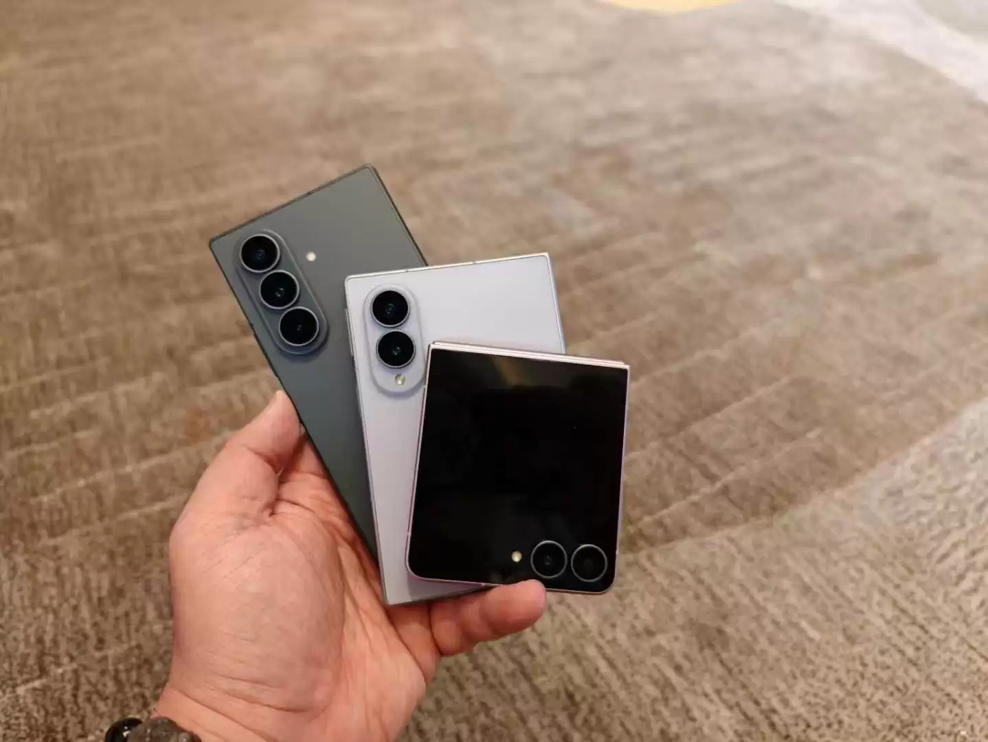 三款不同形态折叠屏！三星Galaxy Z Fold8 Ultra、Z Fold8及Z Flip8正式发布
