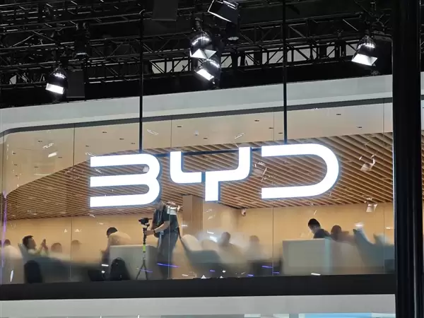 比亚迪又拿第一!深度参与L2辅助驾驶新国标起草 并首批通过认证