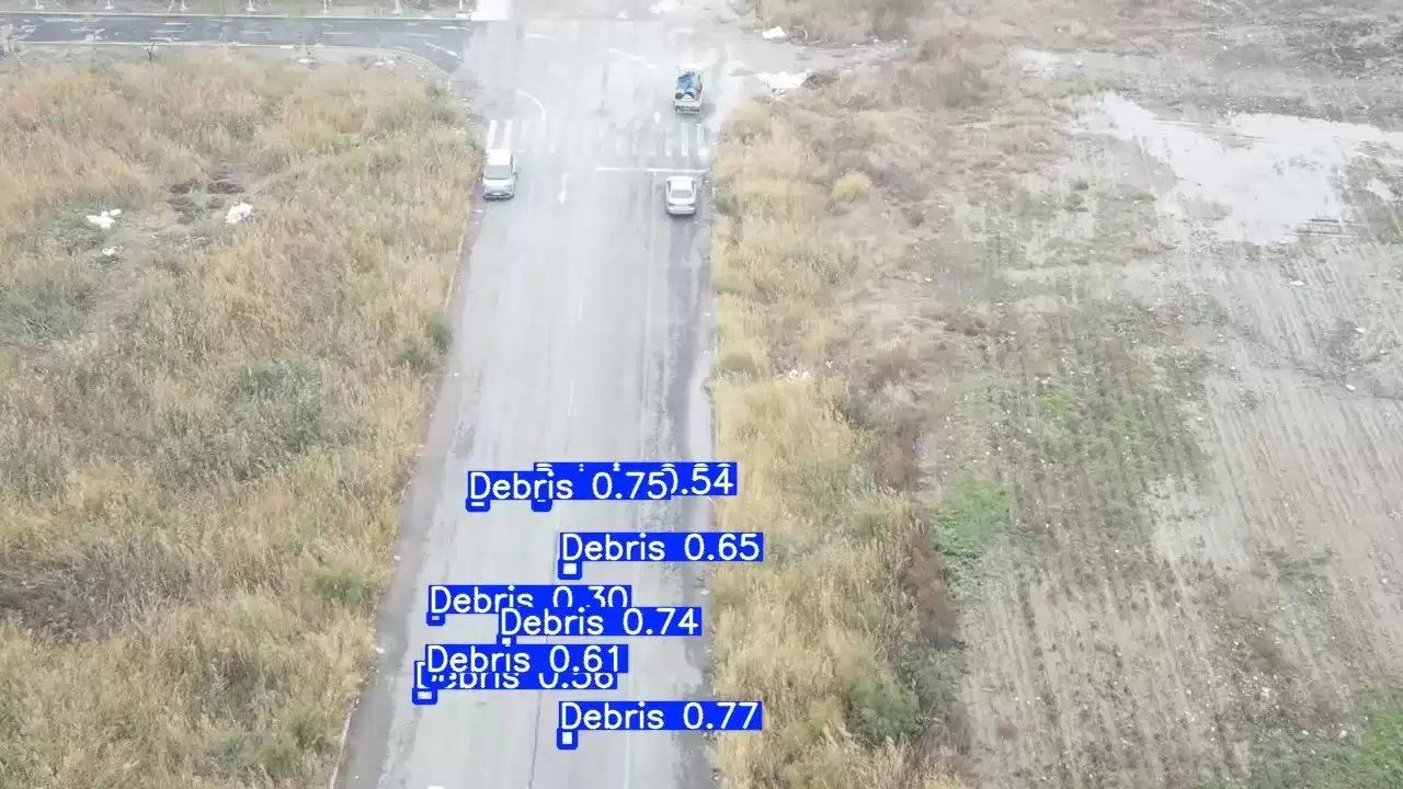 航拍路面杂物抛洒物检测数据集 模型训练操作界面