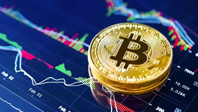 短期BTC持有者亏本卖出:看跌情绪上升时买入好时机吗?