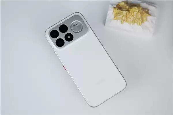185Hz高刷游戏利器！REDMI K100 Pro Max图赏