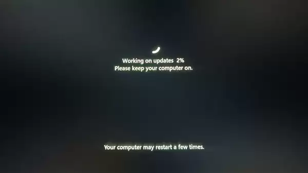 要等至少10分钟！Win11出现多次重启 微软称更新期间正常表现