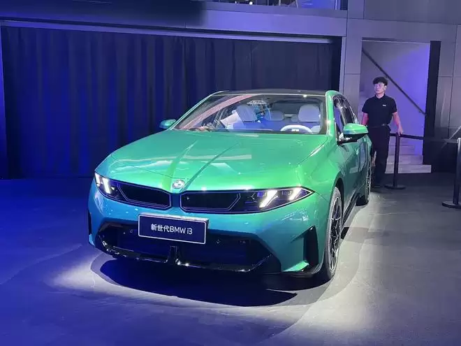 800V+1000km续航 宝马i3成都车展全面亮相