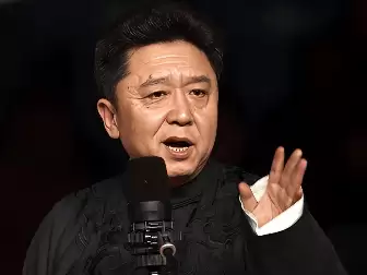 立案后德云社乱成一锅粥，于谦全程沉默，22年老搭档的边界感绝了